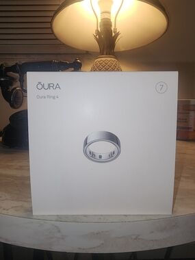 ŌURA Ring 4 Smart Ring - Silver (Size 7)